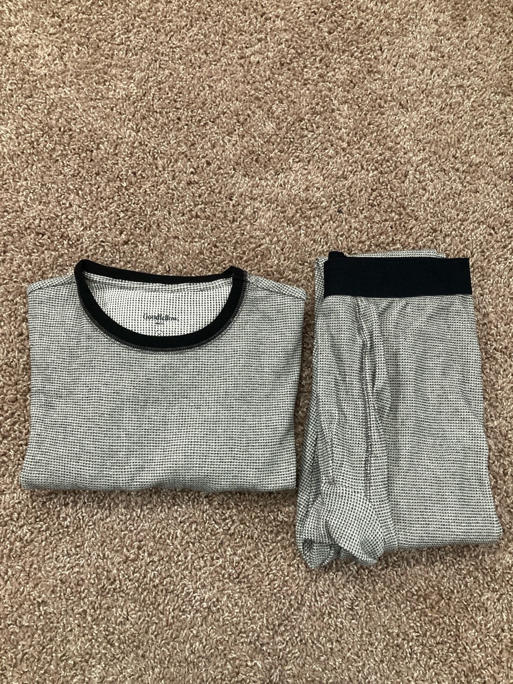 Goodfellow & Co Black and Gray Long Underwear Set - Crewneck & Leggings, sz. M
